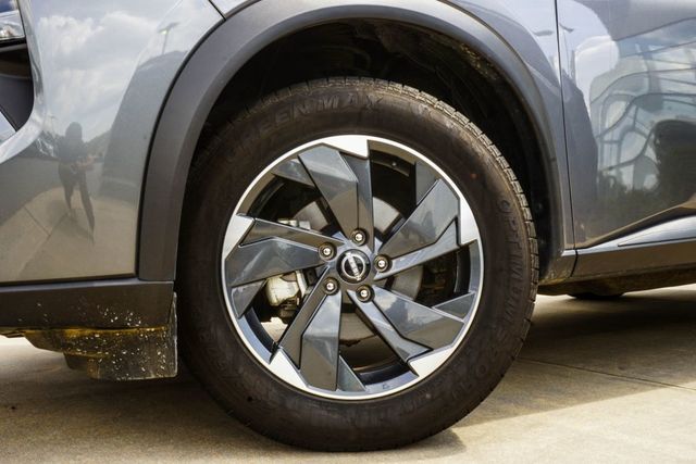 2025 Nissan Rogue AWD SV - 23073566 - 5