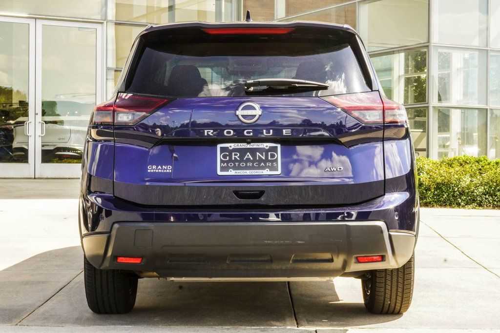 Nissan Rogue photo 12