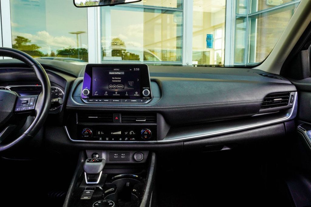Nissan Rogue photo 19