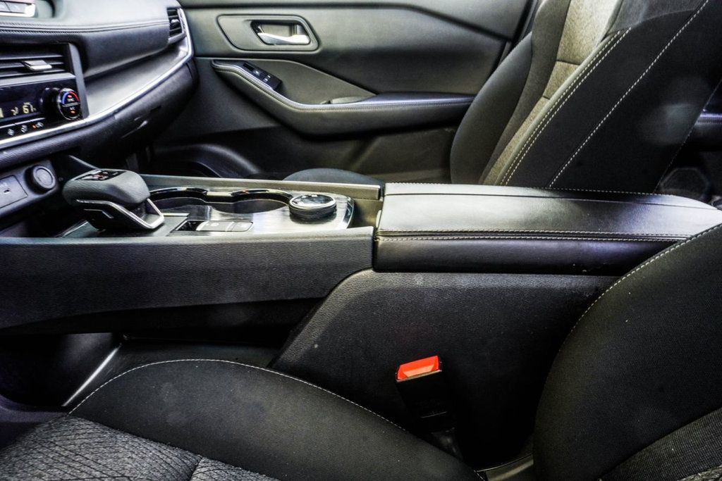 Nissan Rogue photo 21