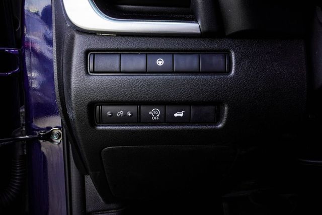 2025 Nissan Rogue AWD SV - 23075111 - 31