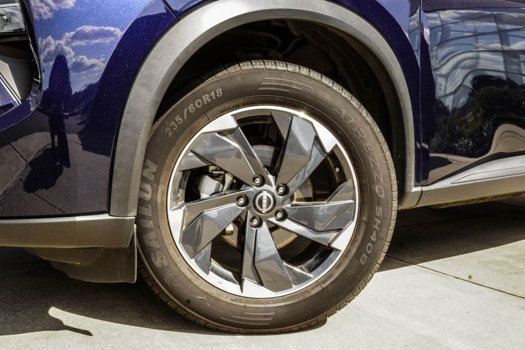 Nissan Rogue photo 4