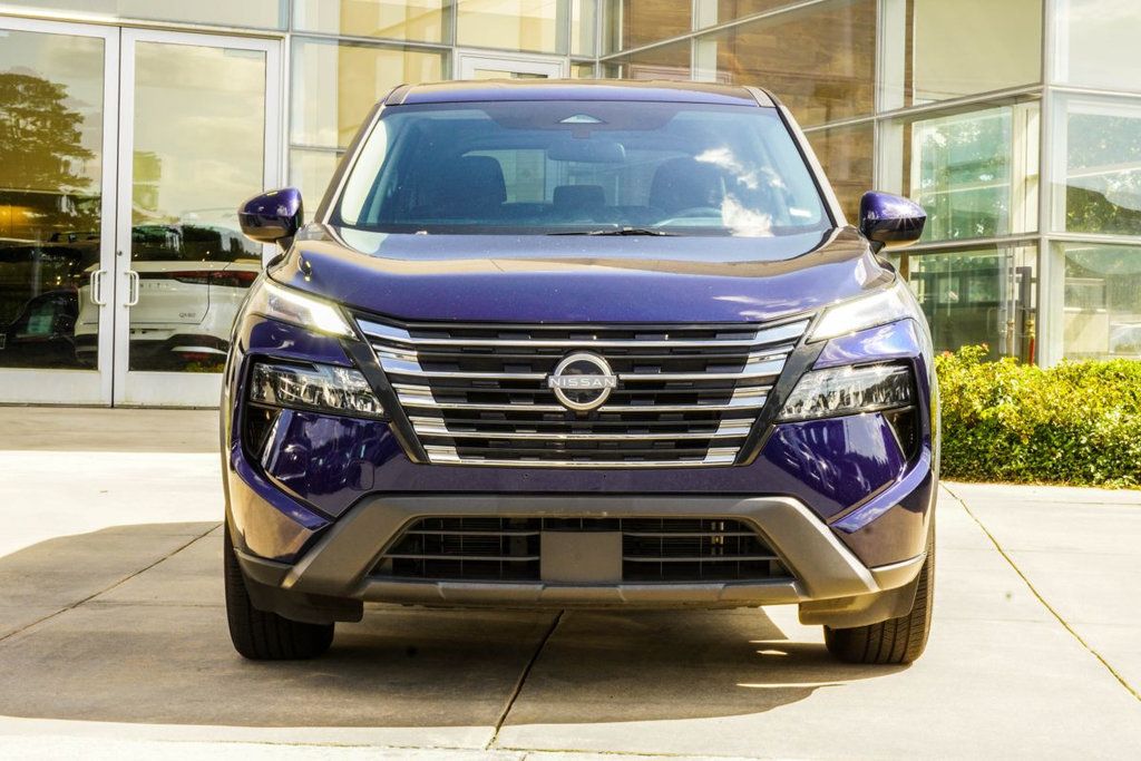 Nissan Rogue photo 8