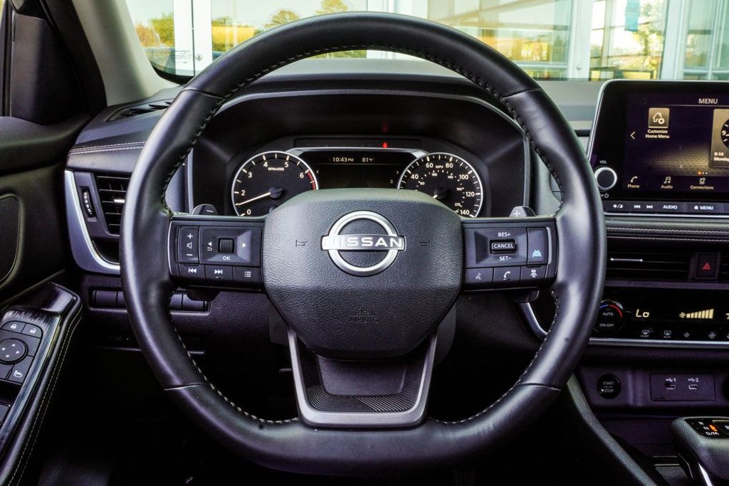 Nissan Rogue photo 13