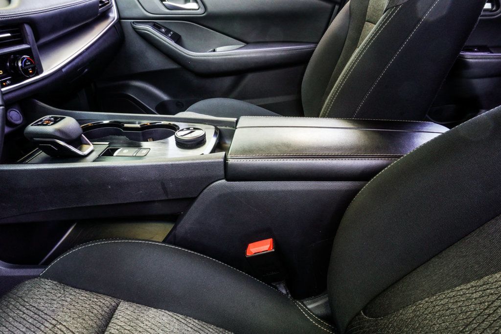 Nissan Rogue photo 17