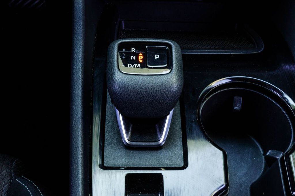 Nissan Rogue photo 21