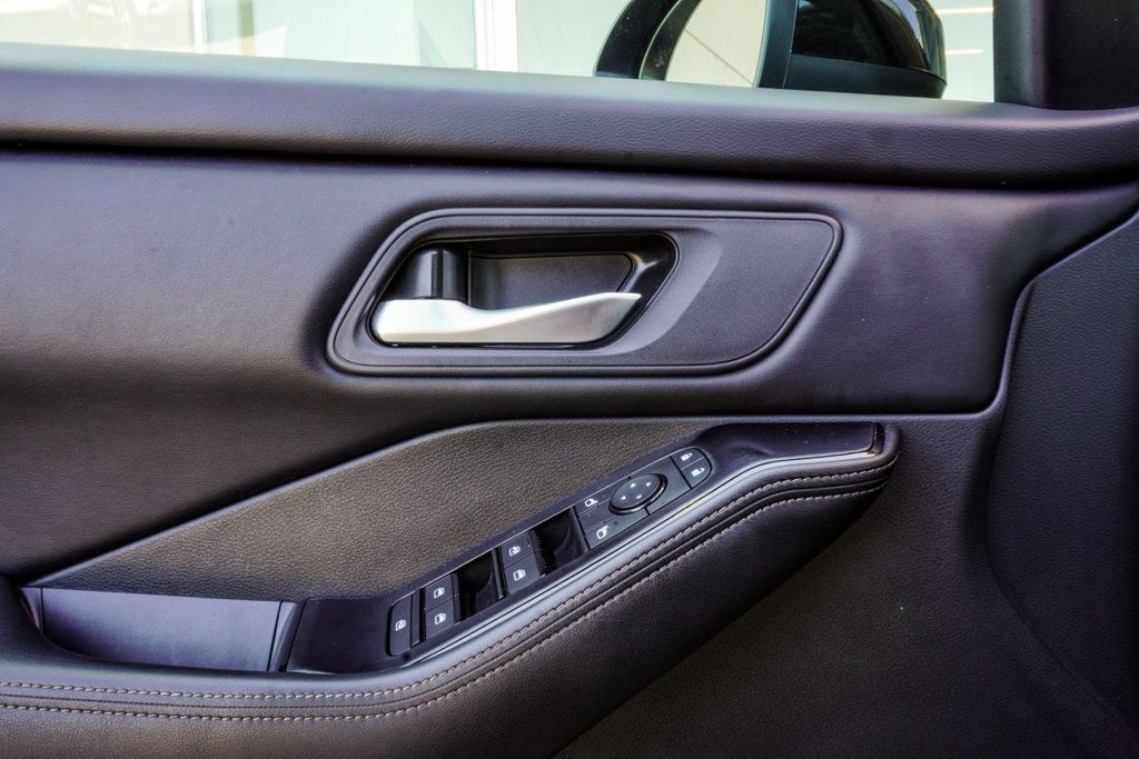 Nissan Rogue photo 31