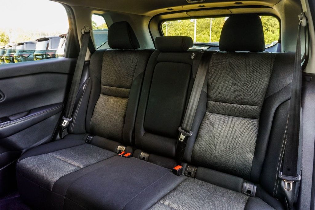 Nissan Rogue photo 34