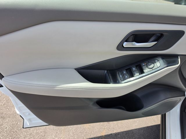 2025 Nissan Rogue AWD SV - 23012063 - 3