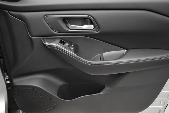 2025 Nissan Rogue AWD SV - 22974567 - 21