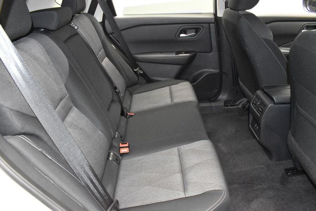 2025 Nissan Rogue AWD SV - 22974567 - 28