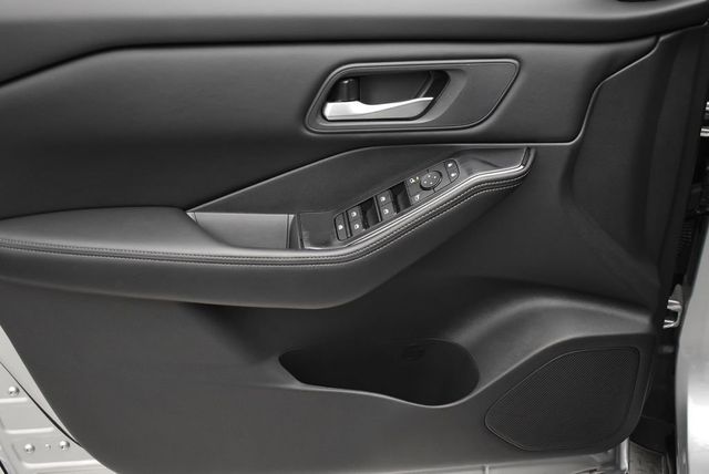 2025 Nissan Rogue AWD SV - 22974567 - 8