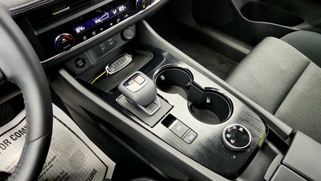 2025 Nissan Rogue AWD SV - 23026193 - 15