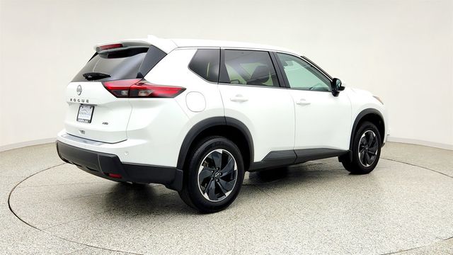 2025 Nissan Rogue AWD SV - 23026193 - 4
