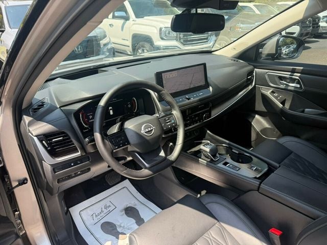 2025 Nissan Rogue FWD Platinum - 22918624 - 2