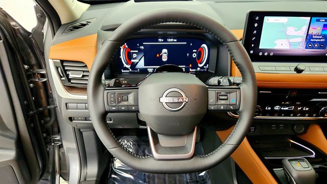 2025 Nissan Rogue FWD Platinum w/ ProPILOT Assist 2.1 & Platinum Premium Pkg - 23080917 - 13