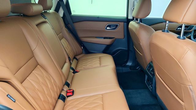 2025 Nissan Rogue FWD Platinum w/ ProPILOT Assist 2.1 & Platinum Premium Pkg - 23080917 - 23