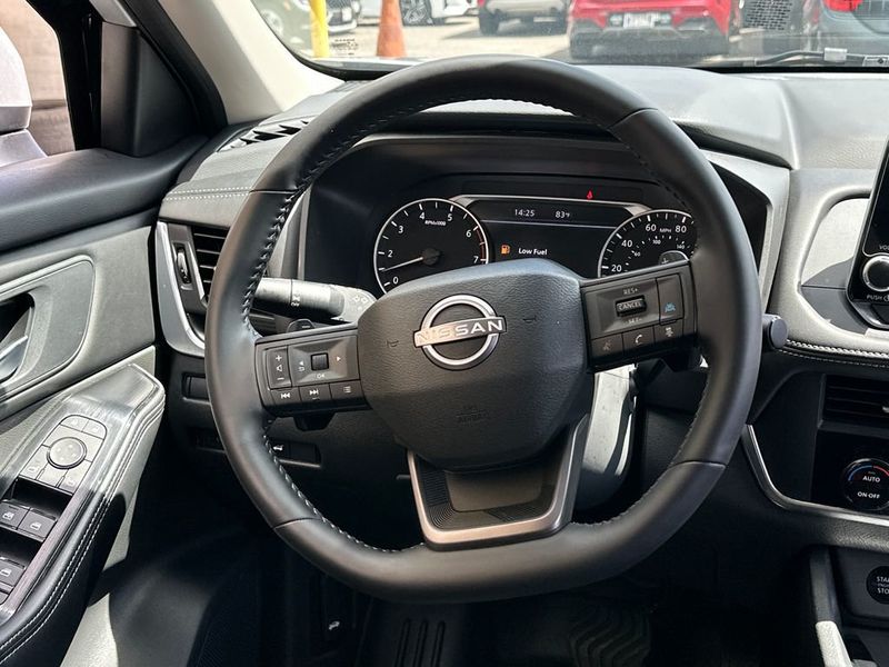 2025 Nissan Rogue FWD SV - 23020770 - 17