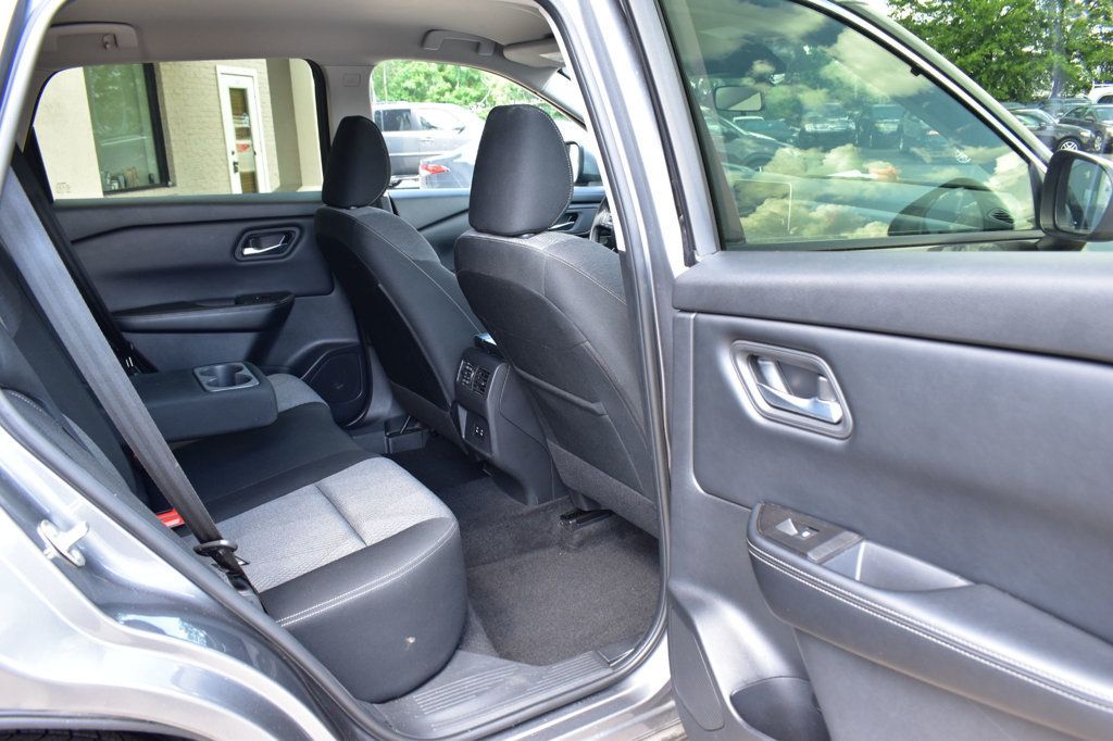2025 Nissan Rogue FWD SV - 23070725 - 19