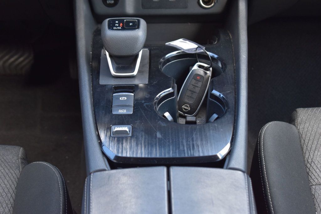 2025 Nissan Rogue FWD SV - 23070725 - 27