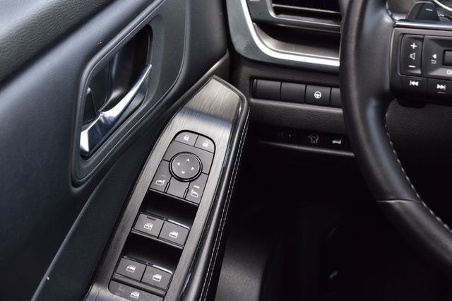 2025 Nissan Rogue FWD SV - 23070725 - 31