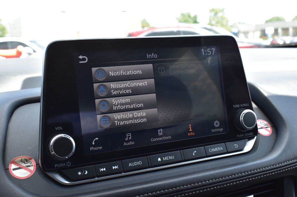 2025 Nissan Rogue FWD SV - 23070725 - 40