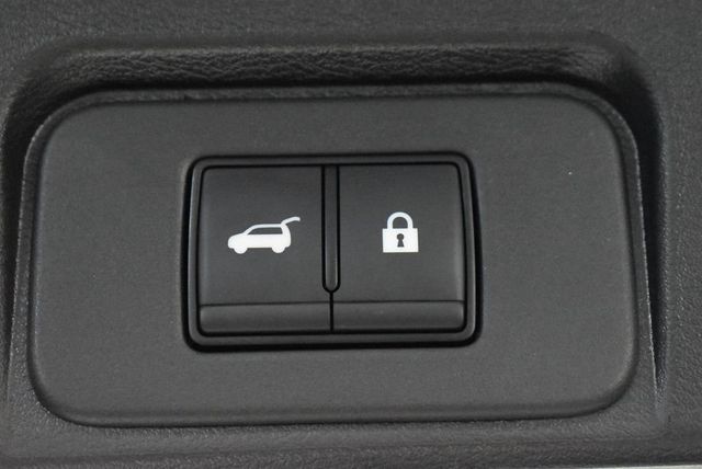 2025 Nissan Rogue FWD SV - 23009026 - 32