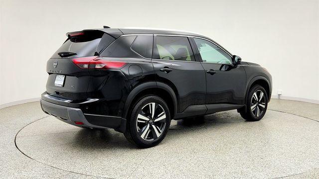 2025 Nissan Rogue SL w/ Premium Package - 23026428 - 4