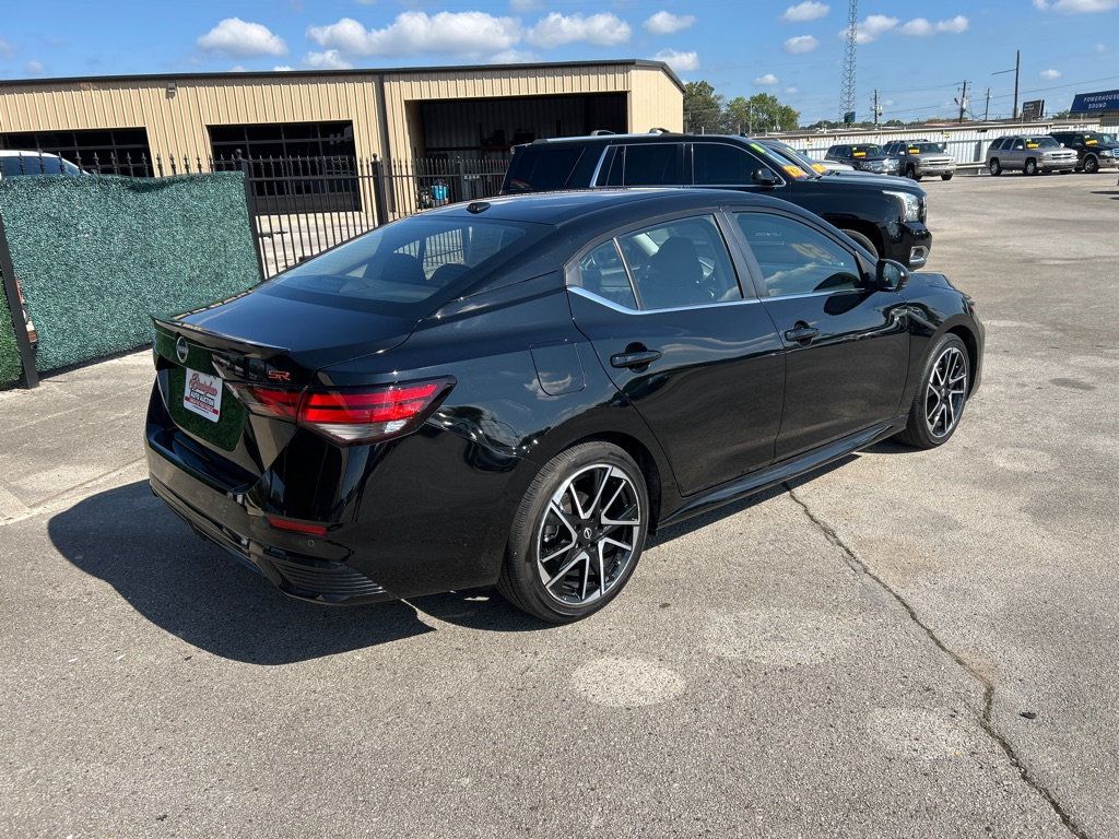2025 Nissan Sentra SR photo 4