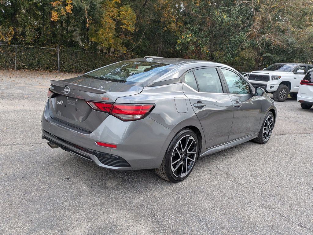 2025 Nissan Sentra SR photo 3