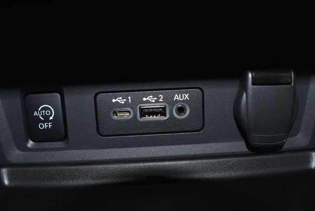 2025 Nissan Sentra SR CVT - 23005837 - 22