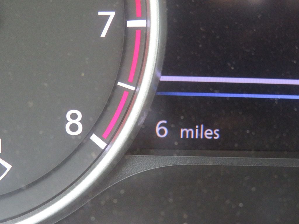 2025 Nissan Sentra SV photo 12
