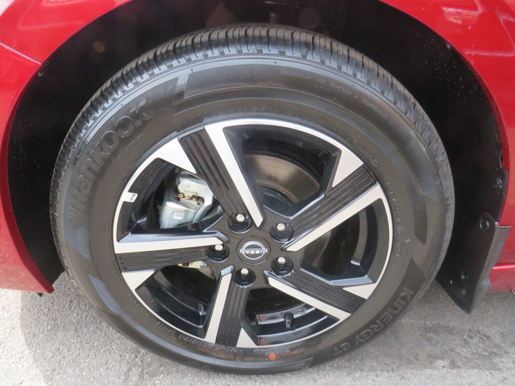 2025 Nissan Sentra SV photo 13