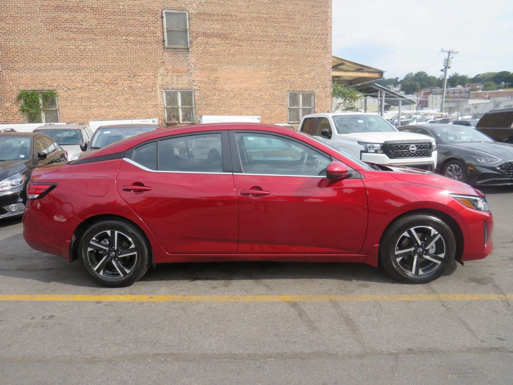 2025 Nissan Sentra SV photo 4