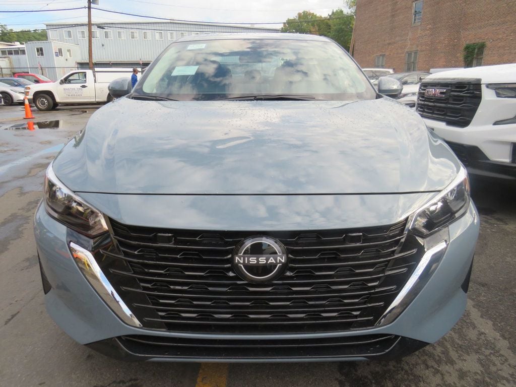 2025 Nissan Sentra SV photo 2