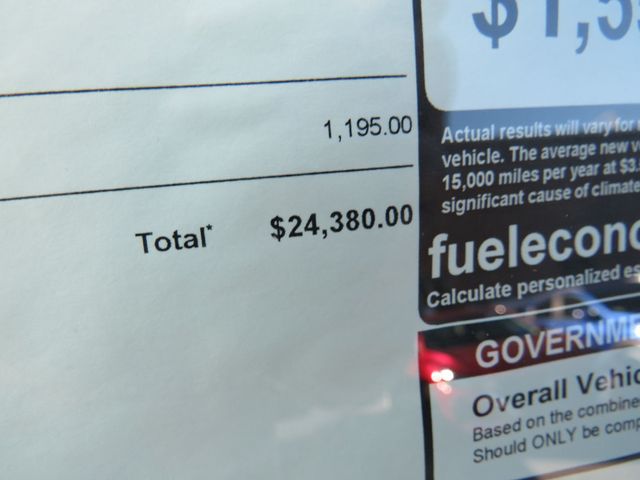 2025 Nissan Sentra SV CVT - 22943752 - 8