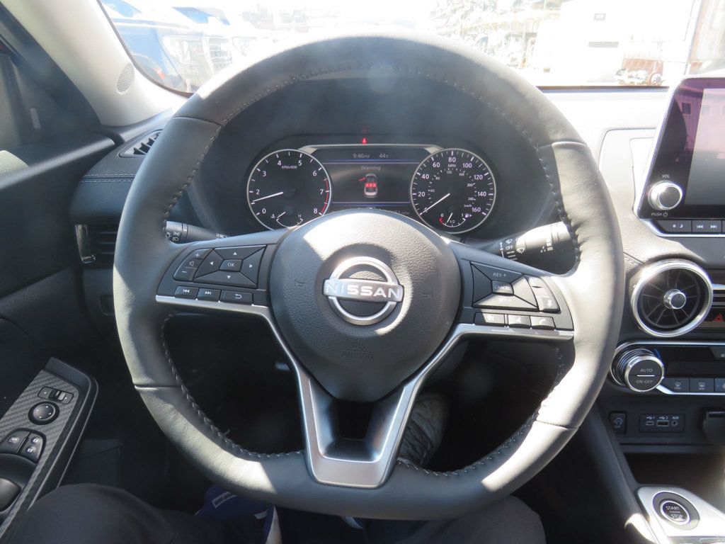 Nissan Sentra photo 12