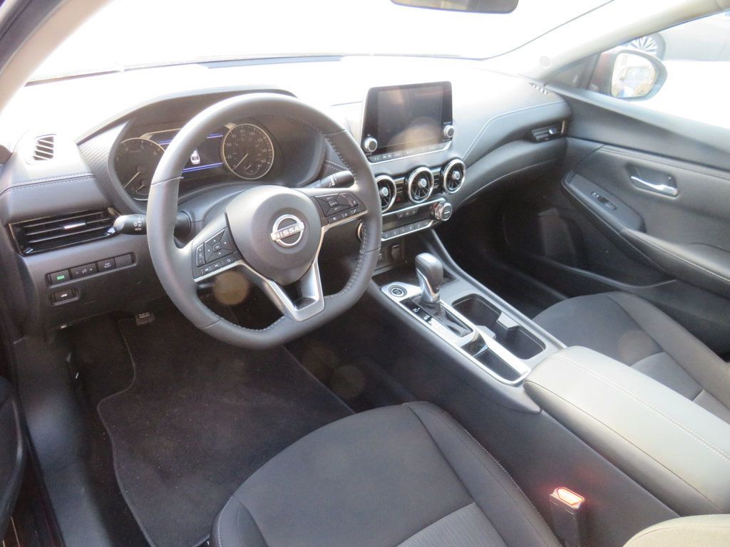 Nissan Sentra photo 7