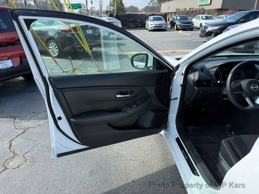 2025 Nissan Sentra SV CVT - 22981382 - 8