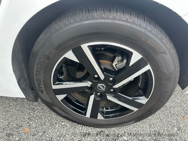 2025 Nissan Sentra SV CVT - 23042575 - 22