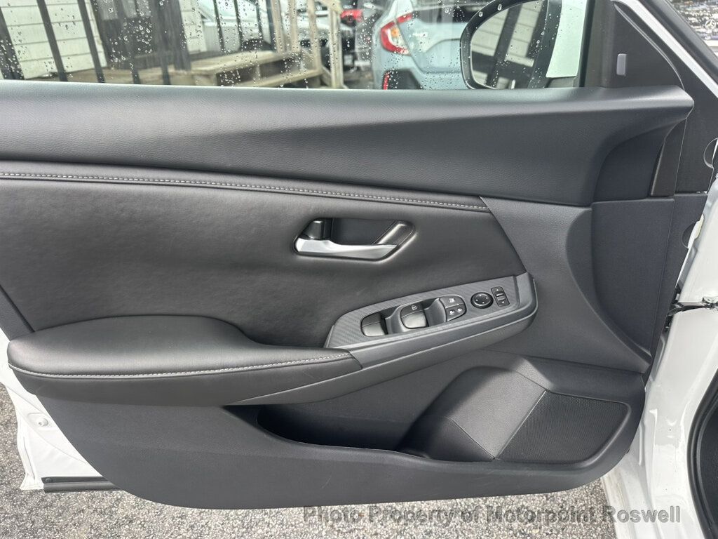 Nissan Sentra photo 9