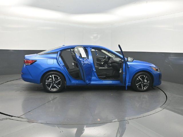 2025 Nissan Sentra SV CVT - 23071757 - 32