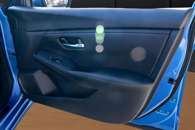 2025 Nissan Sentra SV CVT - 23003036 - 18