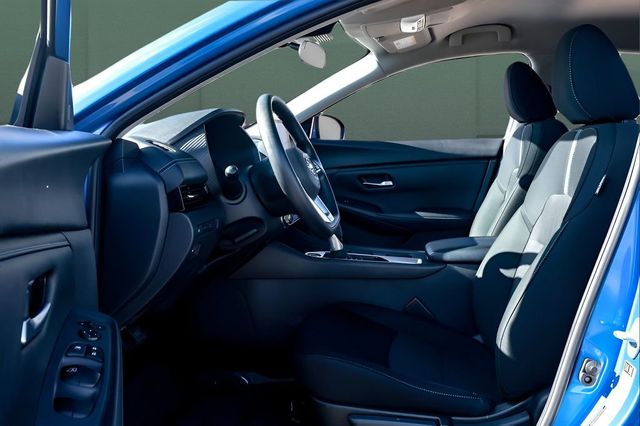 2025 Nissan Sentra SV CVT - 23003036 - 1