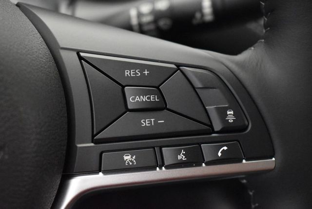 2025 Nissan Sentra SV CVT - 22982835 - 17