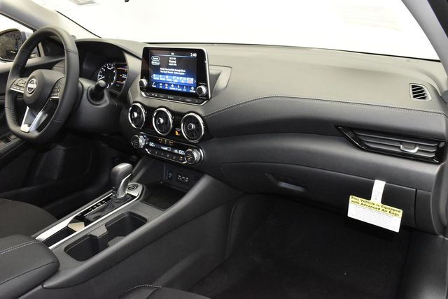 2025 Nissan Sentra SV CVT - 22982835 - 24