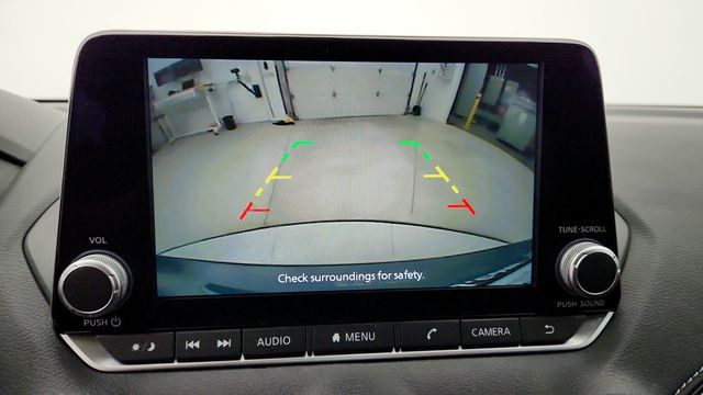 2025 Nissan Sentra SV CVT - 22942626 - 17