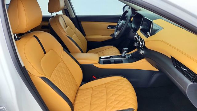 2025 Nissan Sentra SV CVT w/ Premium & All Weather Packages - 23011301 - 23