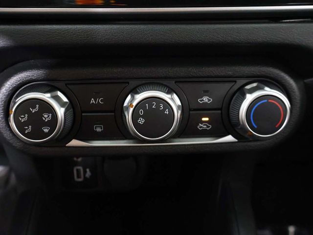 2025 Nissan Versa S CVT - 23037573 - 38