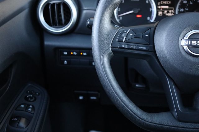 2025 Nissan Versa S CVT - 22970720 - 27